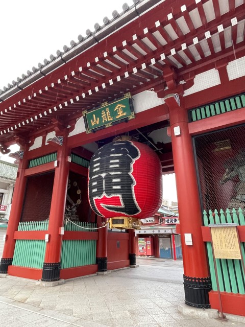 面向闹市，第一道门叫做"雷门"，那么是不是还有一道叫做“电门”？